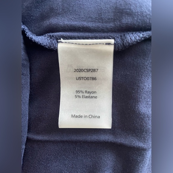 New Universal Standard Women V Neck Tee Shirt Blue Size 4XS - Picture 8 of 9